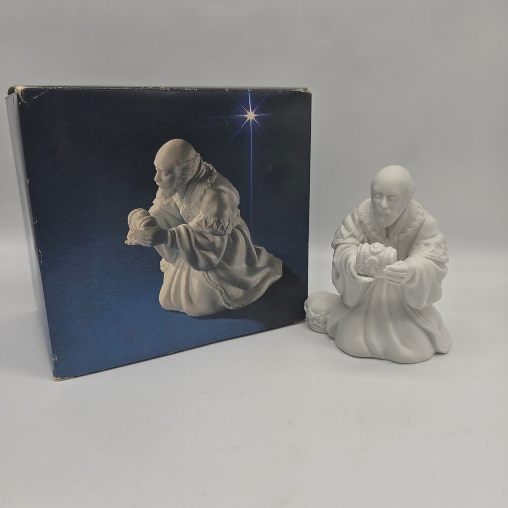 VTG Avon Nativity Collectibles the Magi Melchior Porcelain Figurine Box 1982